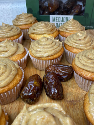 Date-Infused Vegan Cream Cheese Icing