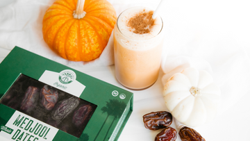 Date-Sweetened Pumpkin Spice Smoothie