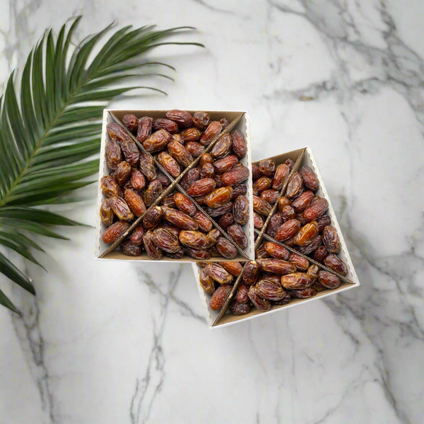 Organic Pitted Medjool Dates Box