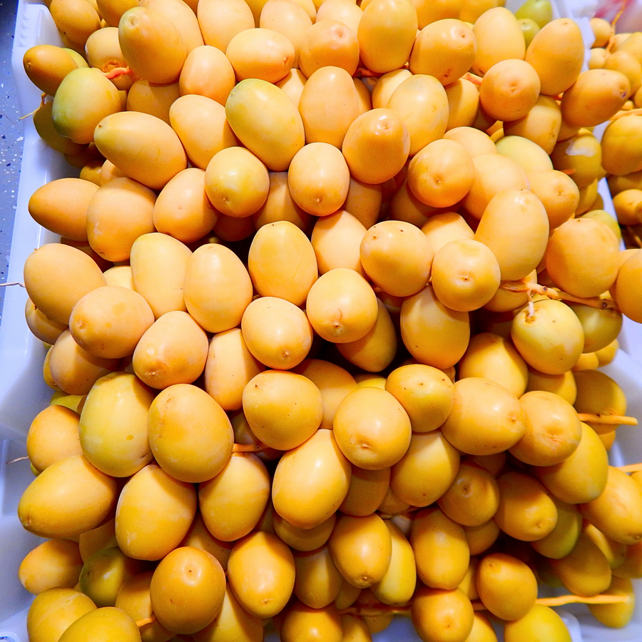 Organic Yellow Barhi Dates (Khalal Barhi Dates)